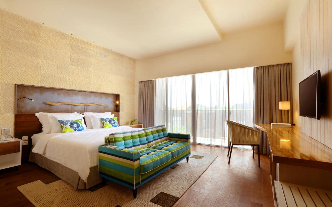 Ts Suites Seminyak Exteriör bild Deluxe Room